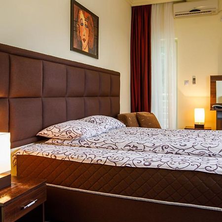 Villa Modena 수보티차 외부 사진