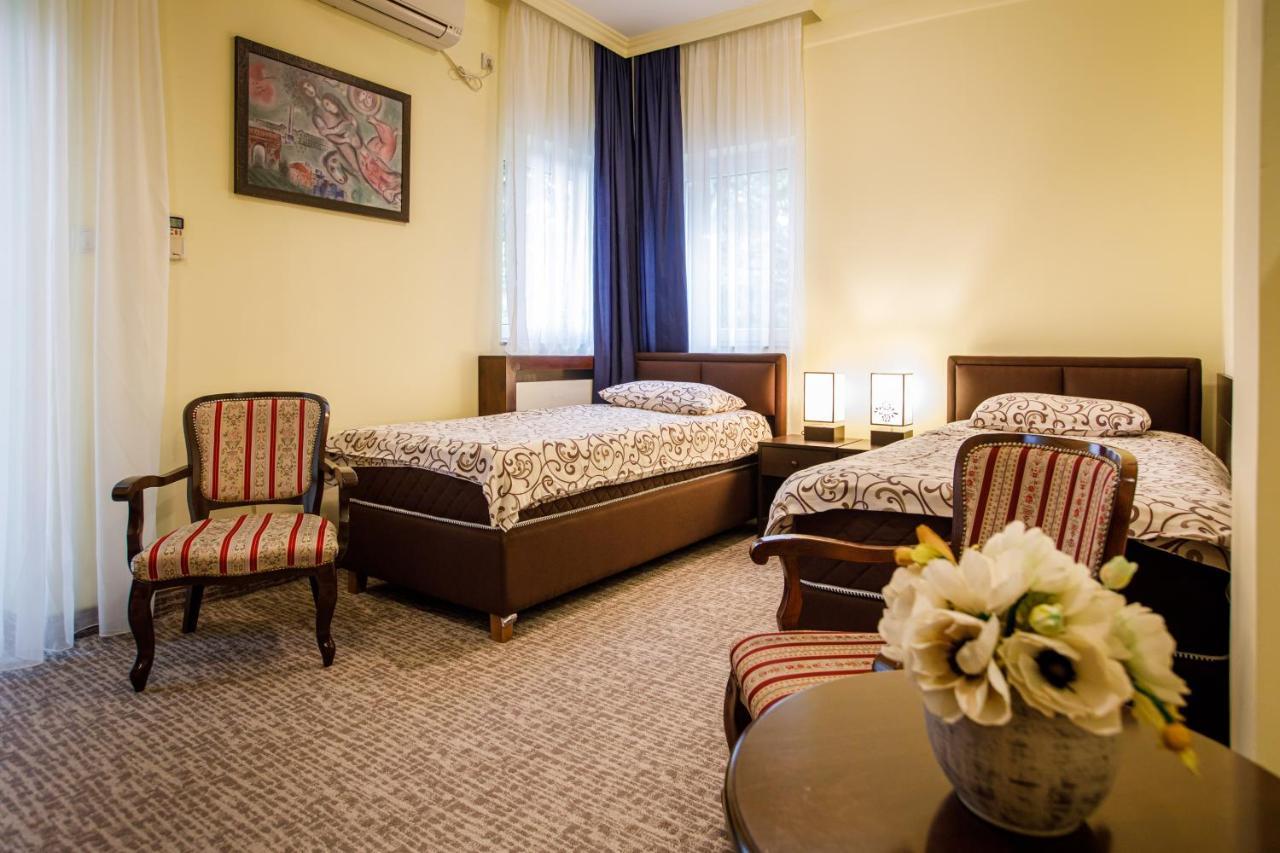 Villa Modena 수보티차 외부 사진