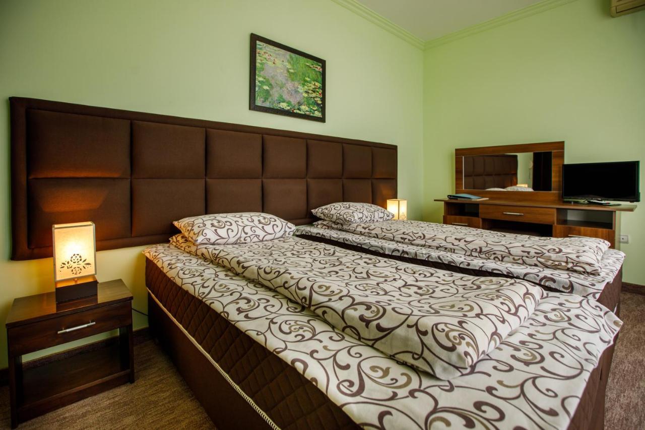 Villa Modena 수보티차 외부 사진
