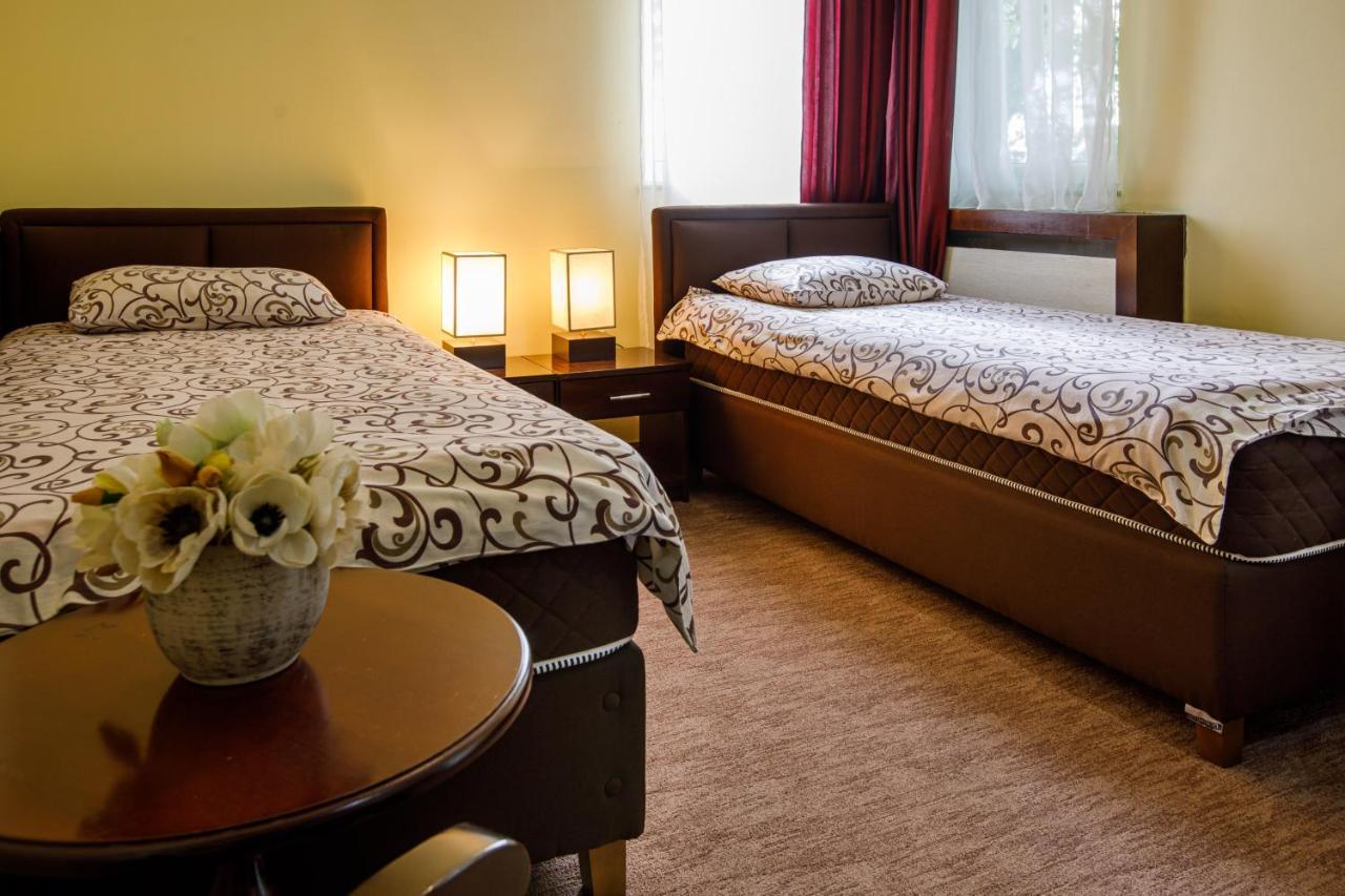 Villa Modena 수보티차 외부 사진