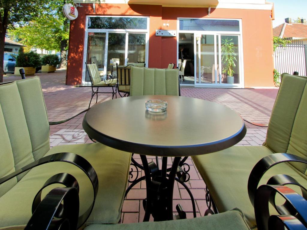 Villa Modena 수보티차 외부 사진