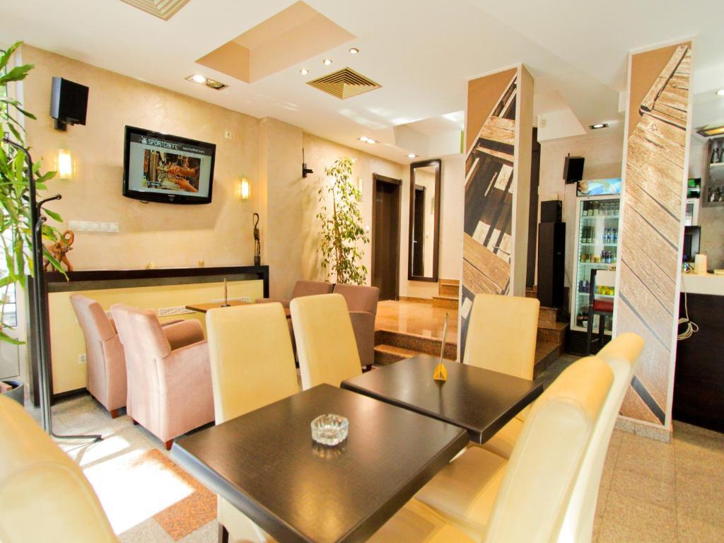 Villa Modena 수보티차 외부 사진