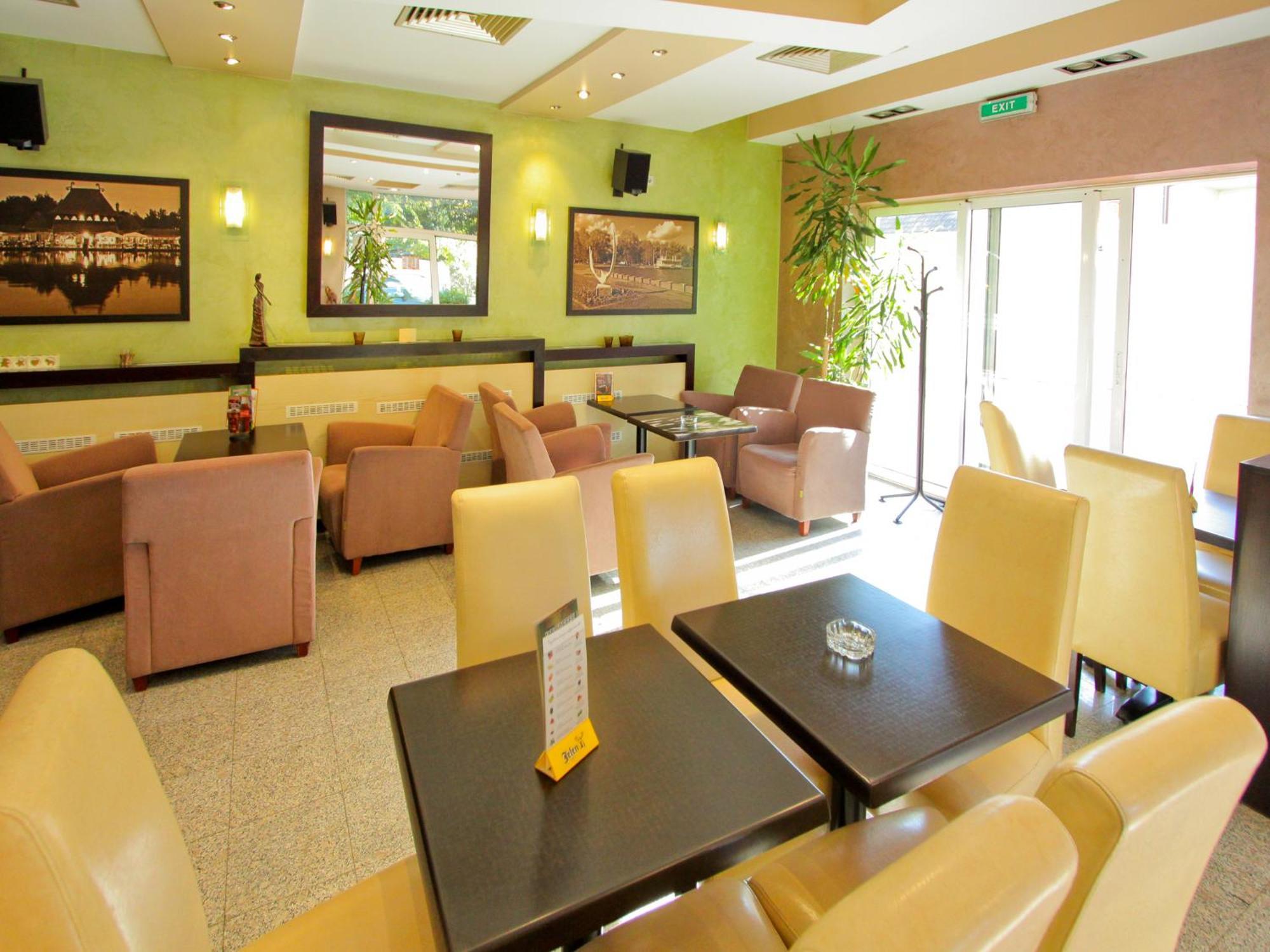 Villa Modena 수보티차 외부 사진