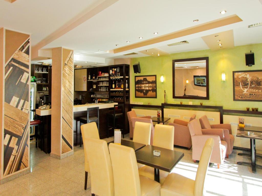 Villa Modena 수보티차 외부 사진
